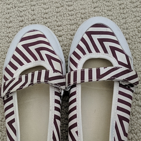 BNWOT VANS Giselle Shoes - Picture 5 of 7